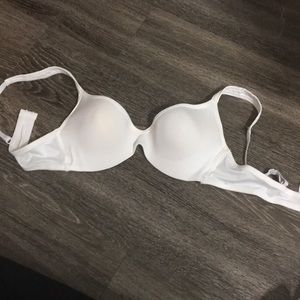 Never been worn-36B